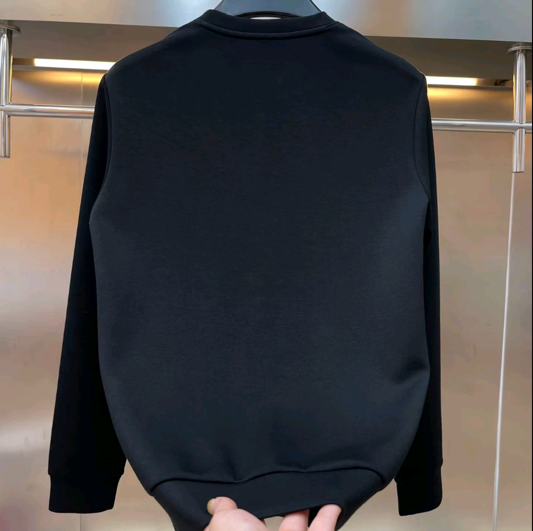 Hot-drilled 3D printed T-shirt