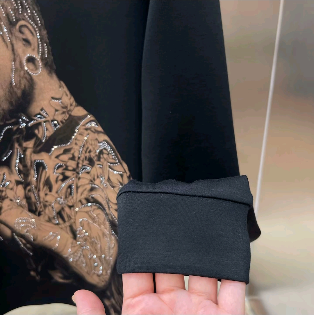 Hot-drilled 3D printed T-shirt