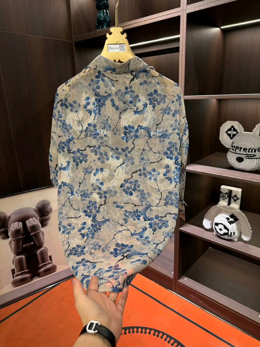 Ultra-thin breathable floral shirt