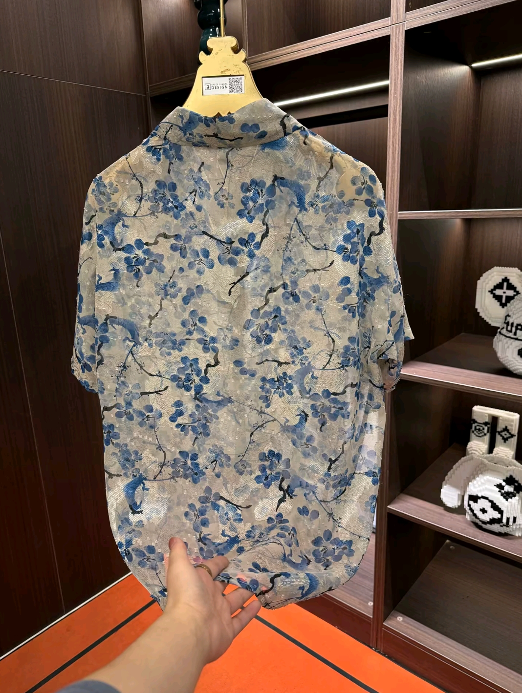 Ultra-thin breathable floral shirt