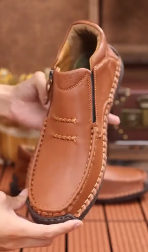 Men's casual leather shoes