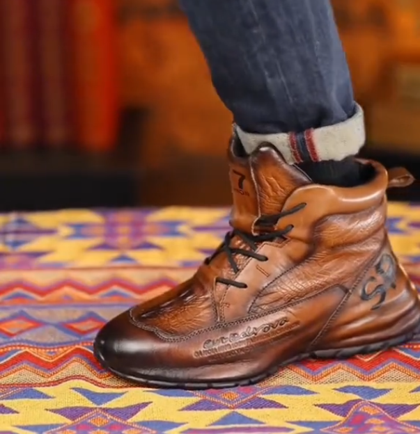 Men's fashionable casual leather shoes