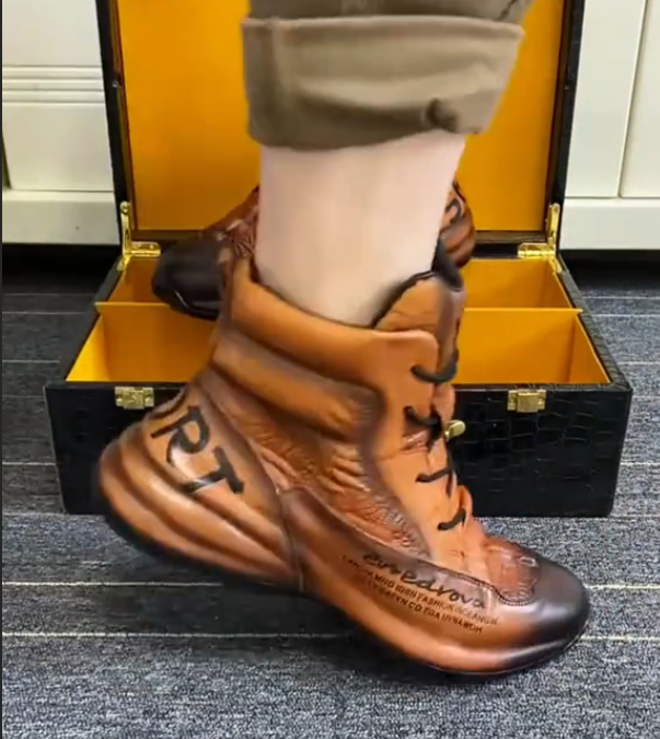 Men's fashionable casual leather shoes