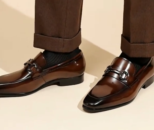 Men's brown business leather shoes