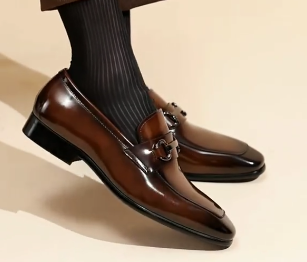 Men's brown business leather shoes