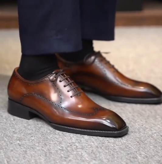Men's carved Oxford casual leather shoes