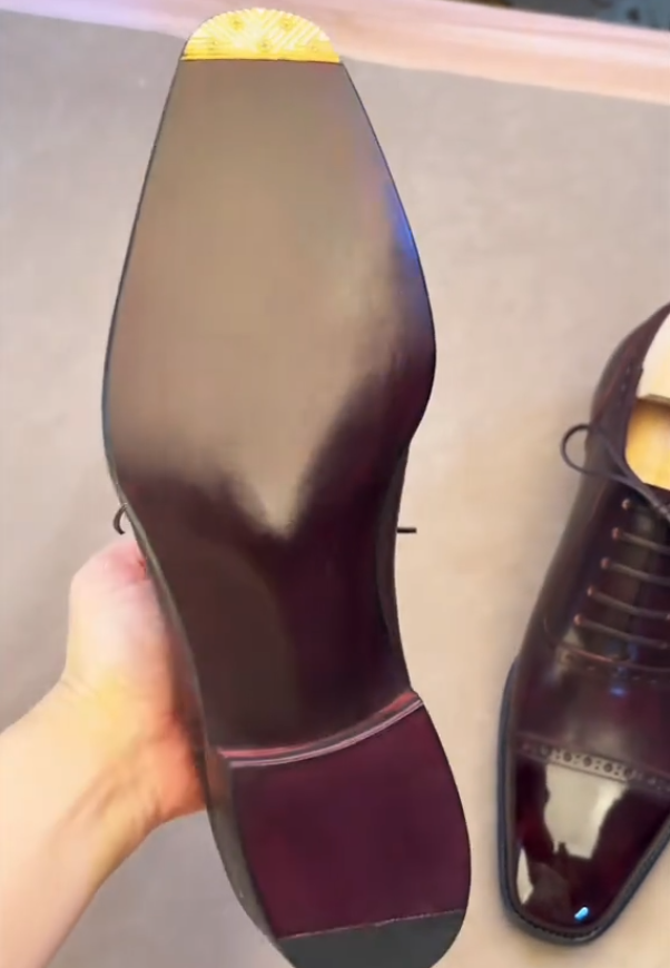 Men's pointed toe shiny casual leather shoes
