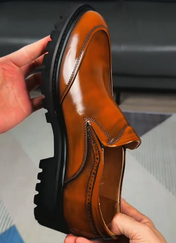 Men's casual Oxford shoes