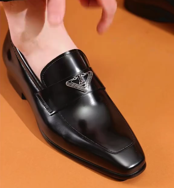 Men's classic leather shoes