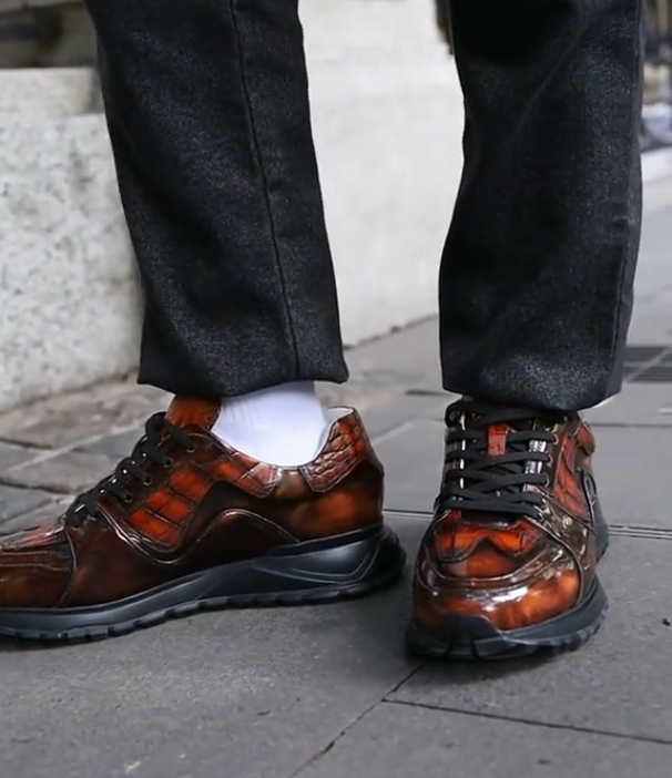 Men's leather sneakers