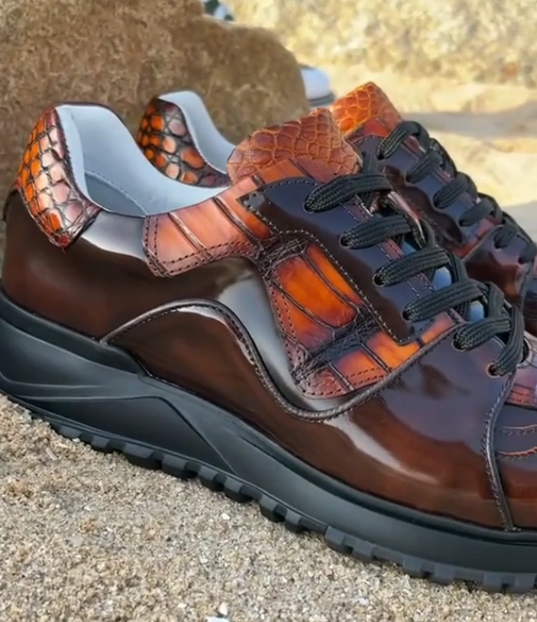 Men's leather sneakers