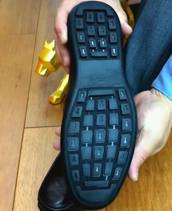 Flat casual men's loafers