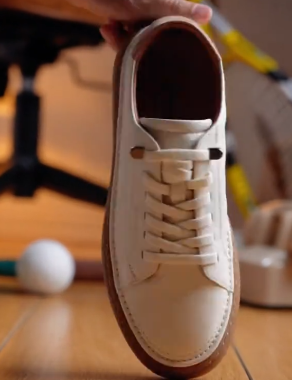Men's white leather shoes