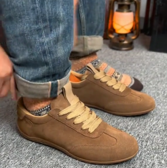 Men's flat casual shoes