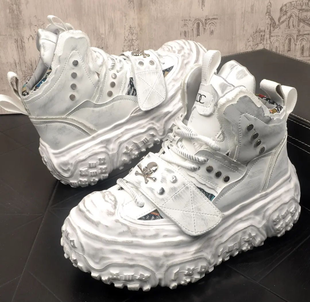 Fashionable and versatile skull Martin boots