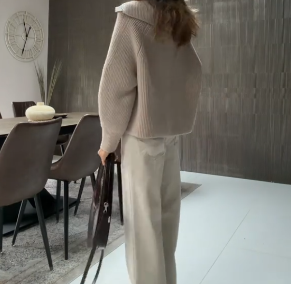 Knitted fleece short jacket