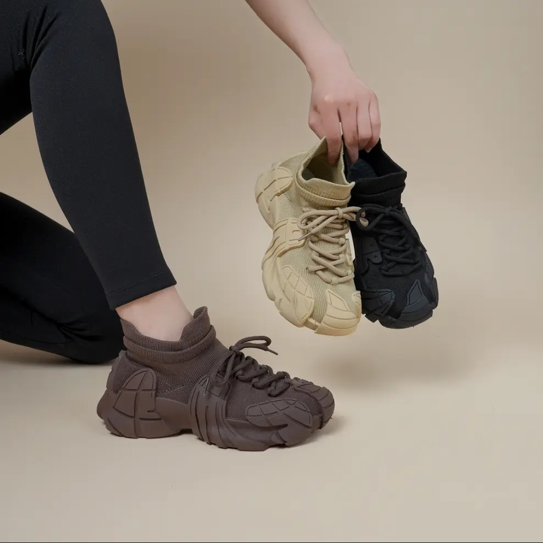 Thickened soft-soled casual shoes