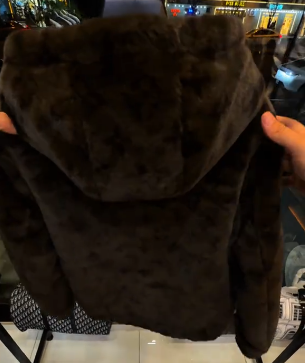 Men's high-end hooded jacket