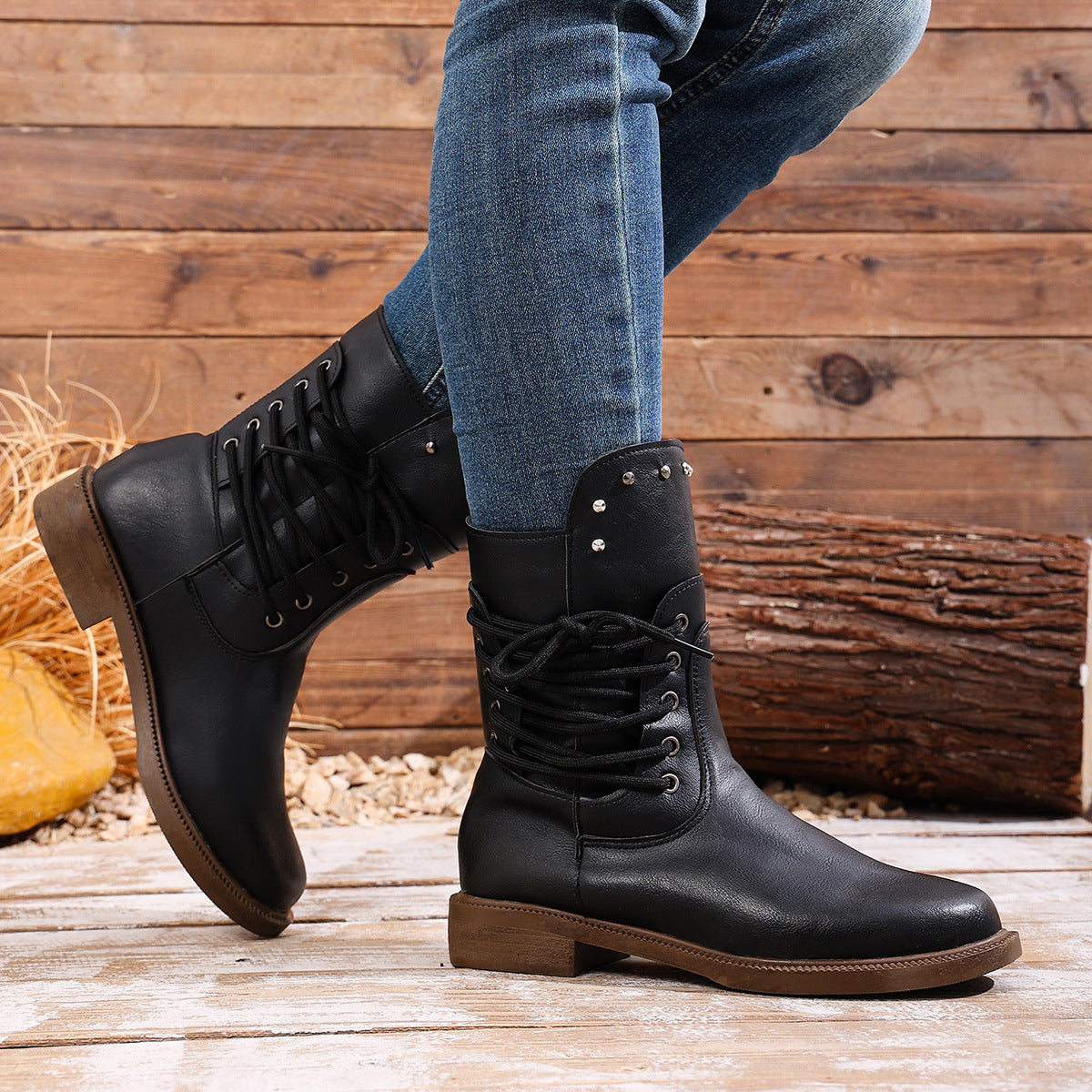 Women's lace-up chunky heel boots