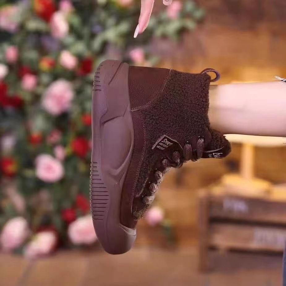 2025Autumn and Winter New with Thick Velvet and High Contrast Thick Bottom Snow Sports and Leisure Non slip Cotton shoes