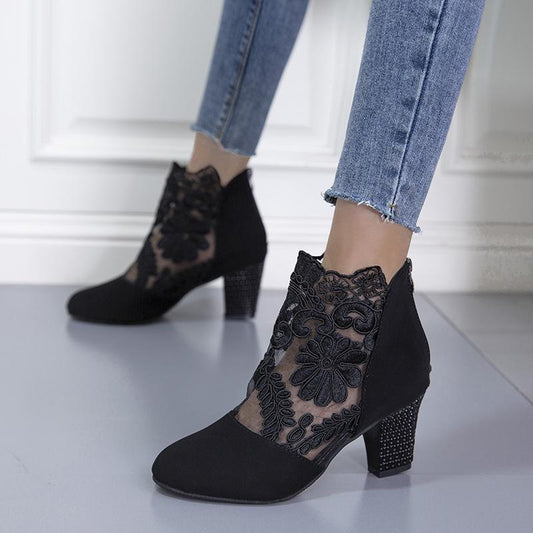 Fashionable lace round toe women's thick heel shoes