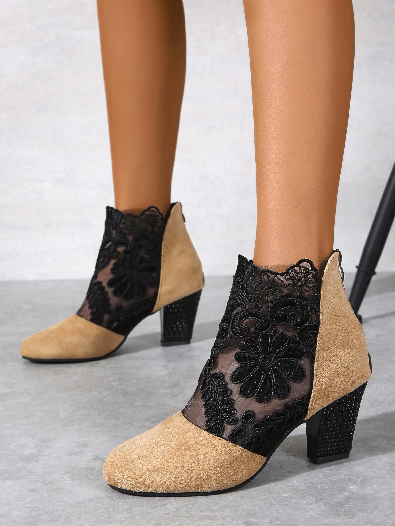 Fashionable lace round toe women's thick heel shoes