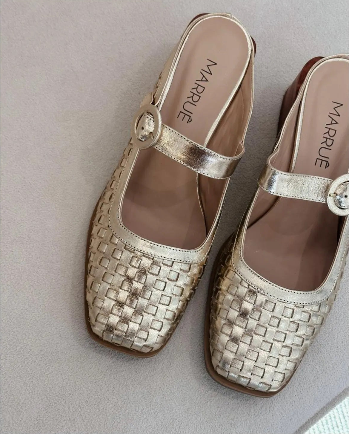 Hand-woven leather slippers