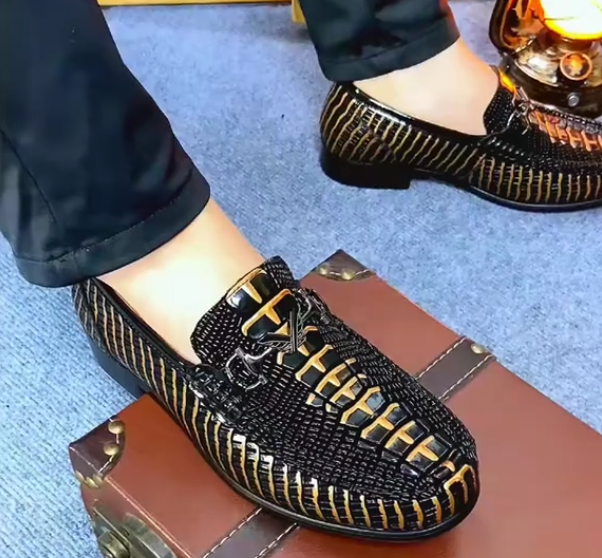 Men's classic casual leather shoes