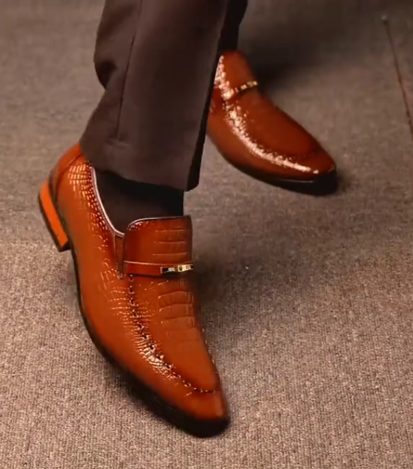 Men's laceless casual leather shoes