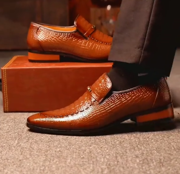 Men's laceless casual leather shoes