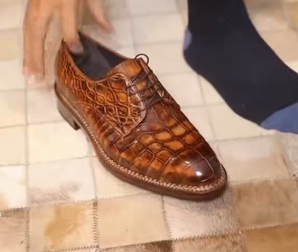Crocodile pattern men's business leather shoes