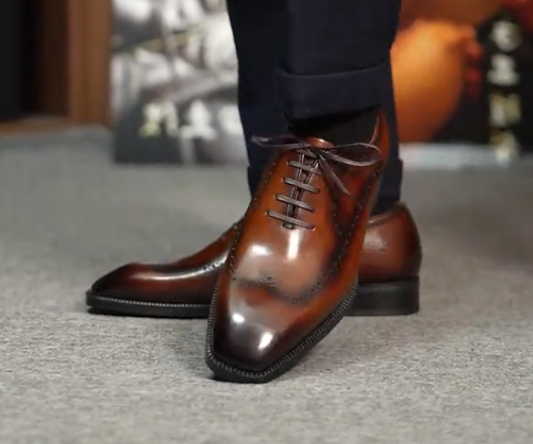Men's pointed business casual leather shoes