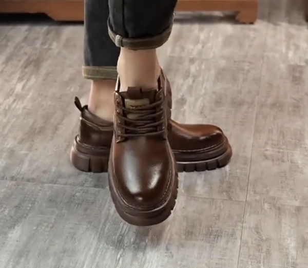 Men's thick-soled casual leather shoes