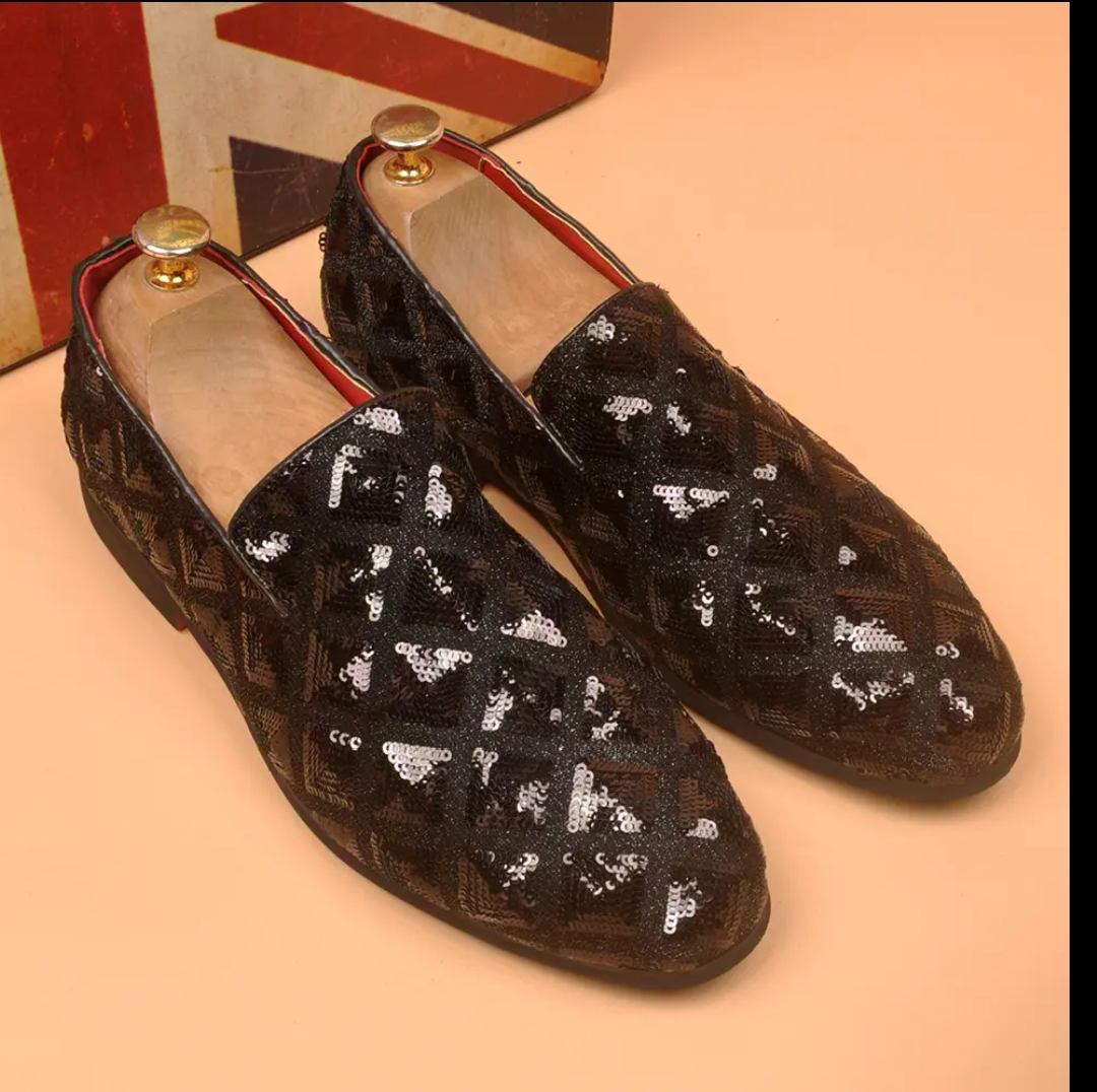 Sequined trendy loafers