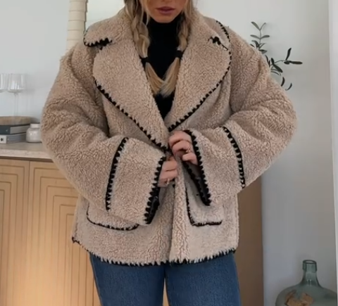 Large pocket plush jacket