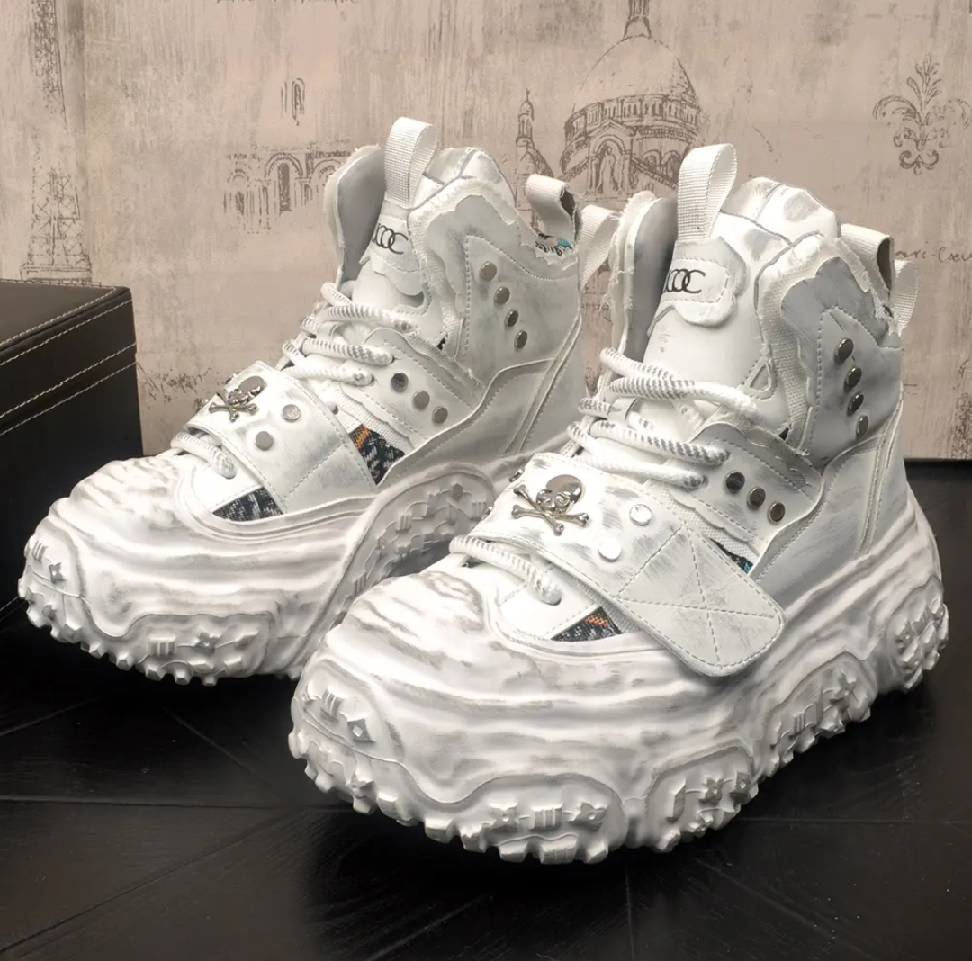 Fashionable and versatile skull Martin boots