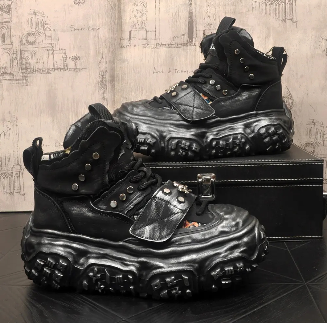 Fashionable and versatile skull Martin boots