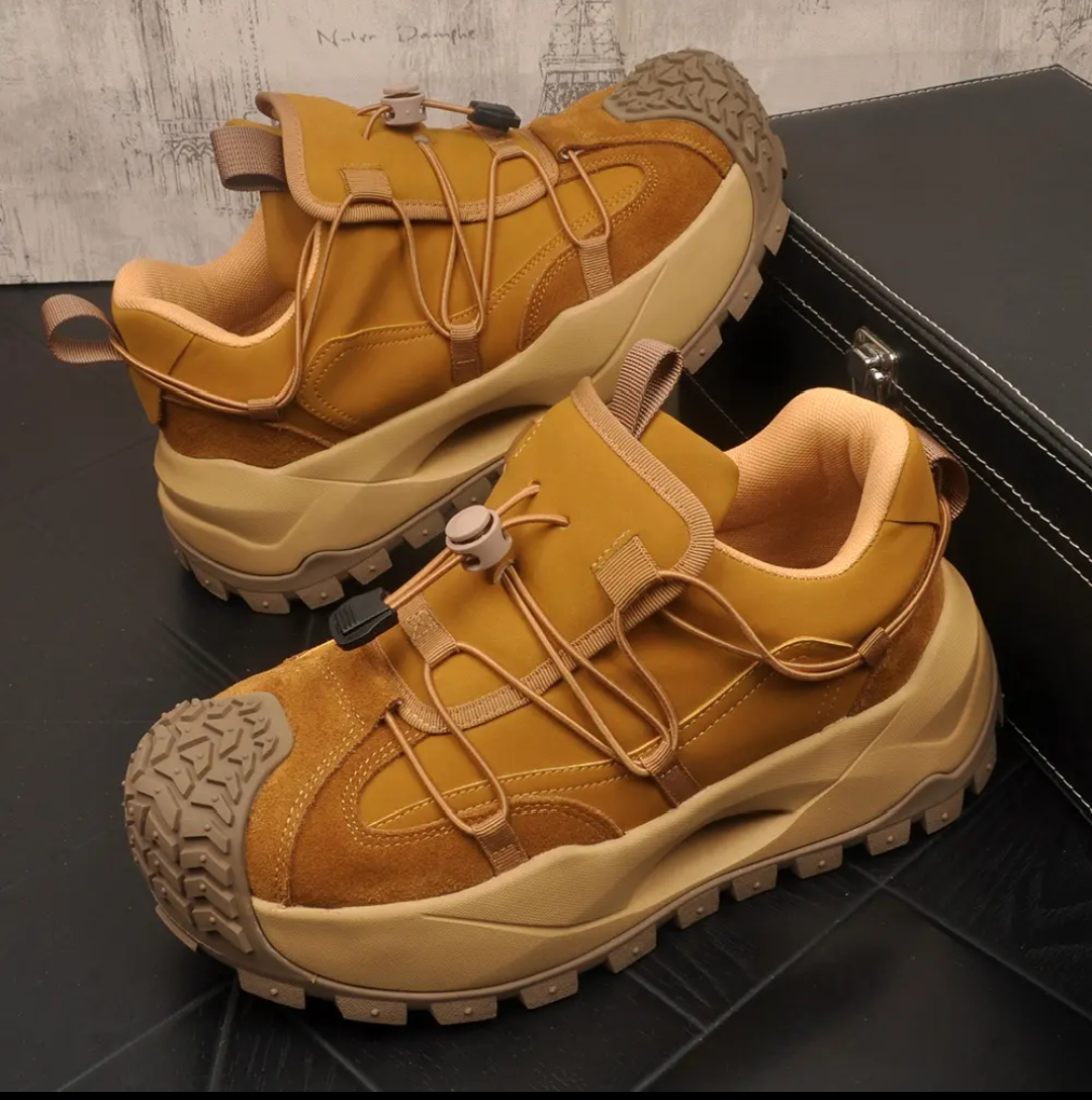 Thick-soled hiking casual shoes