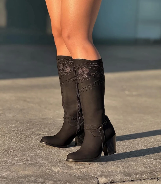 Exquisite chocolate women's boots