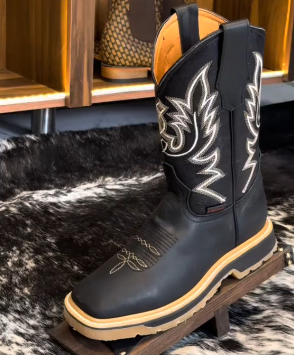 Men's Carved Western Cowboy Boots