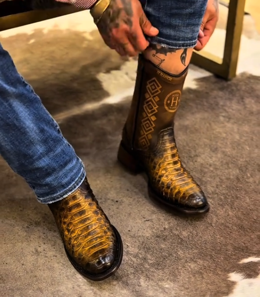 Scale-style men's boots