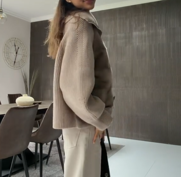 Knitted fleece short jacket