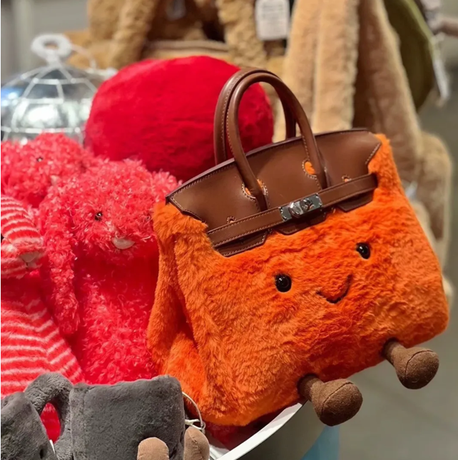 Little elf fluffy handbag