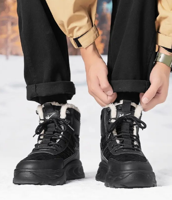 Fleece-lined and thickened women's snow boots