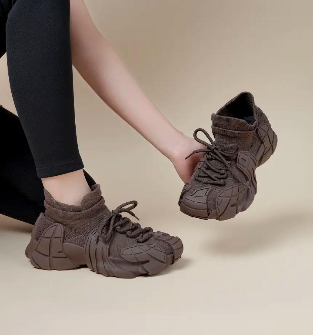 Thickened soft-soled casual shoes