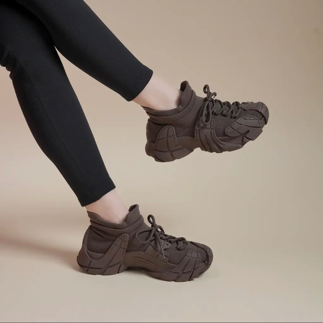 Thickened soft-soled casual shoes