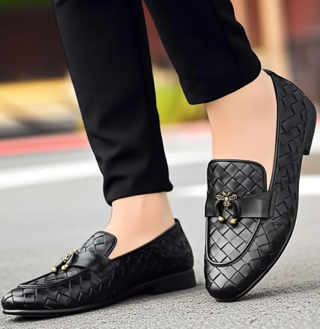Hand-woven bee-decorated loafers