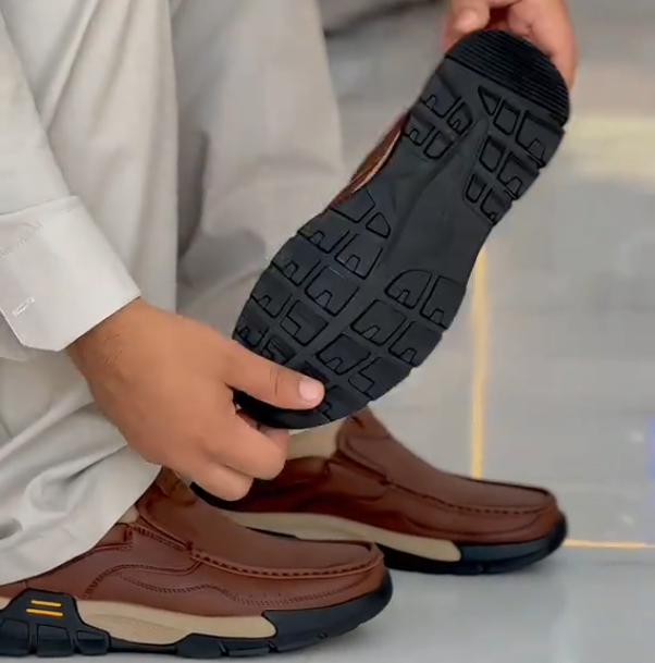 Handmade leather men's casual shoes