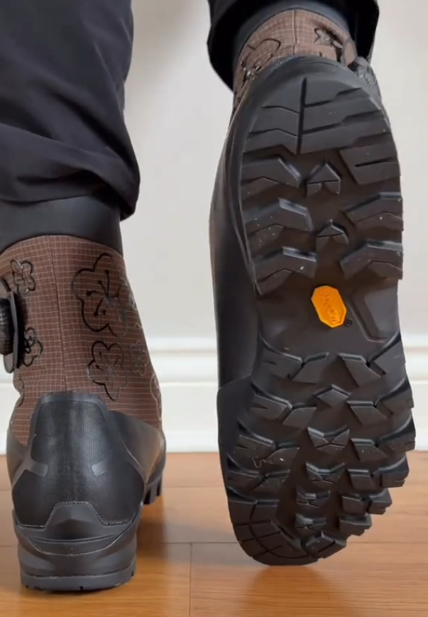 Men's Printed Mid-Top Boots