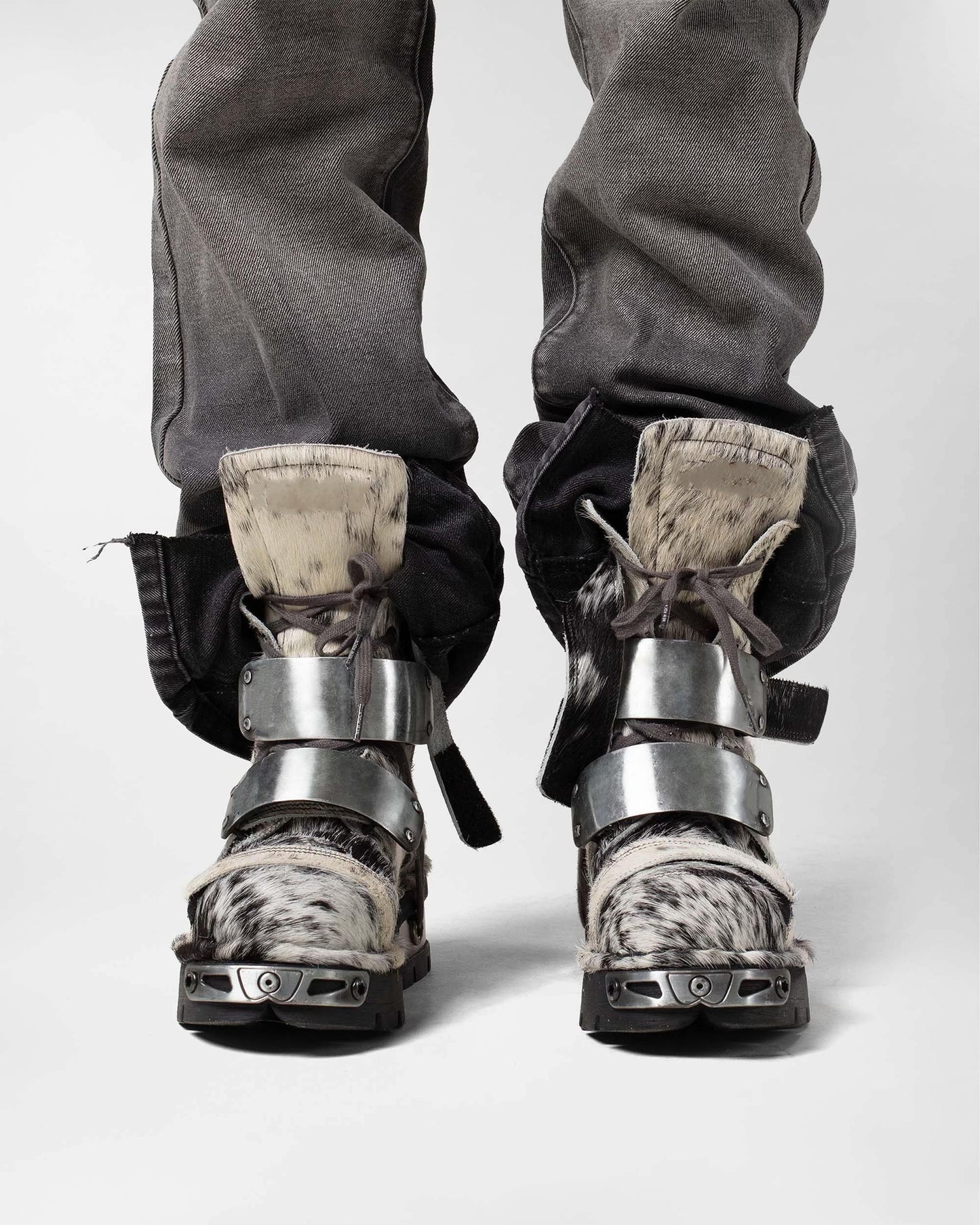 Spanish handmade rock 'n' roll pony boots